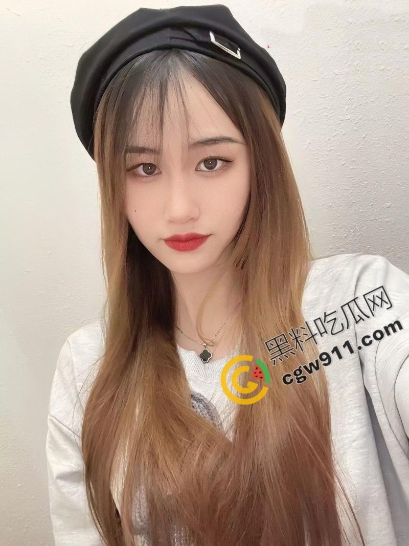 江西婺源长腿骚货【朱亚慧】私密视频曝光：火辣身材巨乳晃荡，被男友粗暴爆操，颜射满脸，蜜穴汁水横流，淫荡爆表-1