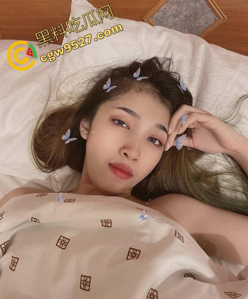 广东新婚娇妻刘阳阳酒店大战前男友！主动骑乘大屌，美臀肉浪滚滚，画面香艳至极！-9