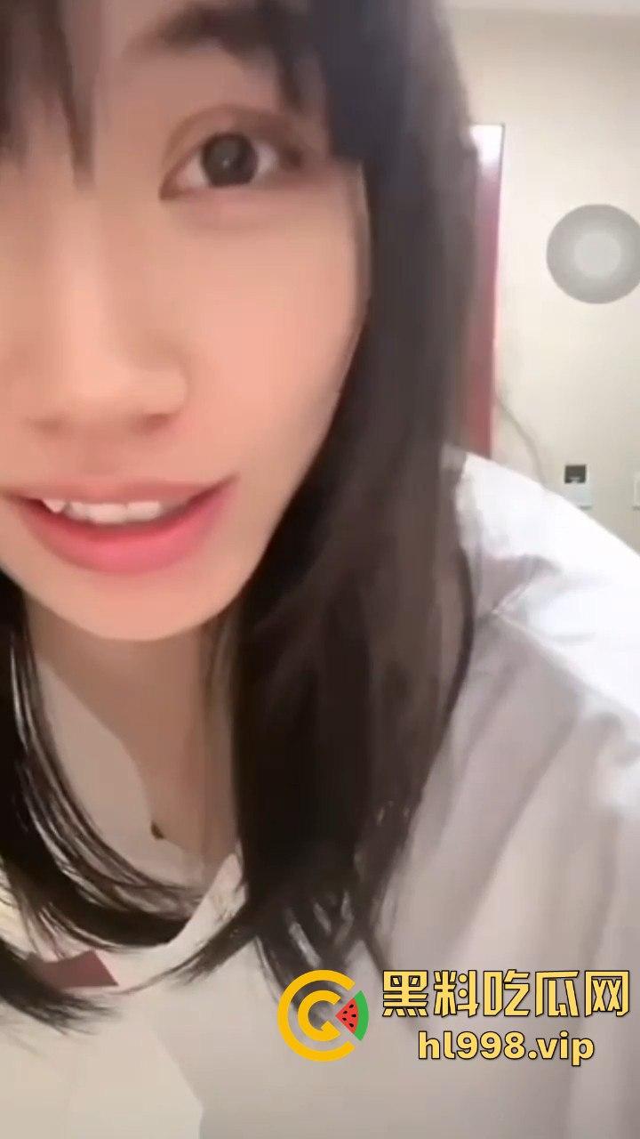 抖音甜美御姐网红【美美子】露点博流量，颜值顶级，炮架子就等大哥上！-4