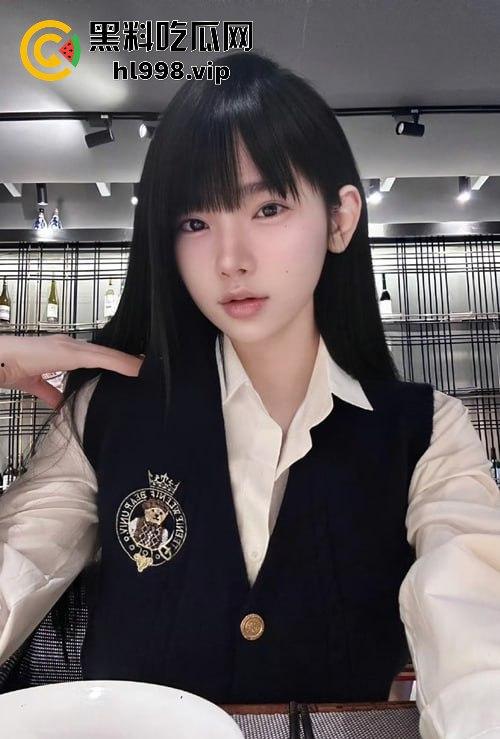 抖音甜美御姐网红【美美子】露点博流量，颜值顶级，炮架子就等大哥上！-12