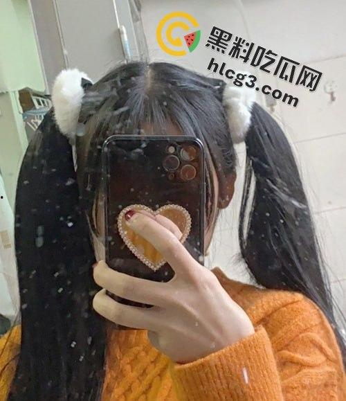 上海网红反差甜妹『吸酱』私拍泄密！甜美外表下的惊人真相，金钱交易背后的秘密曝光！-6