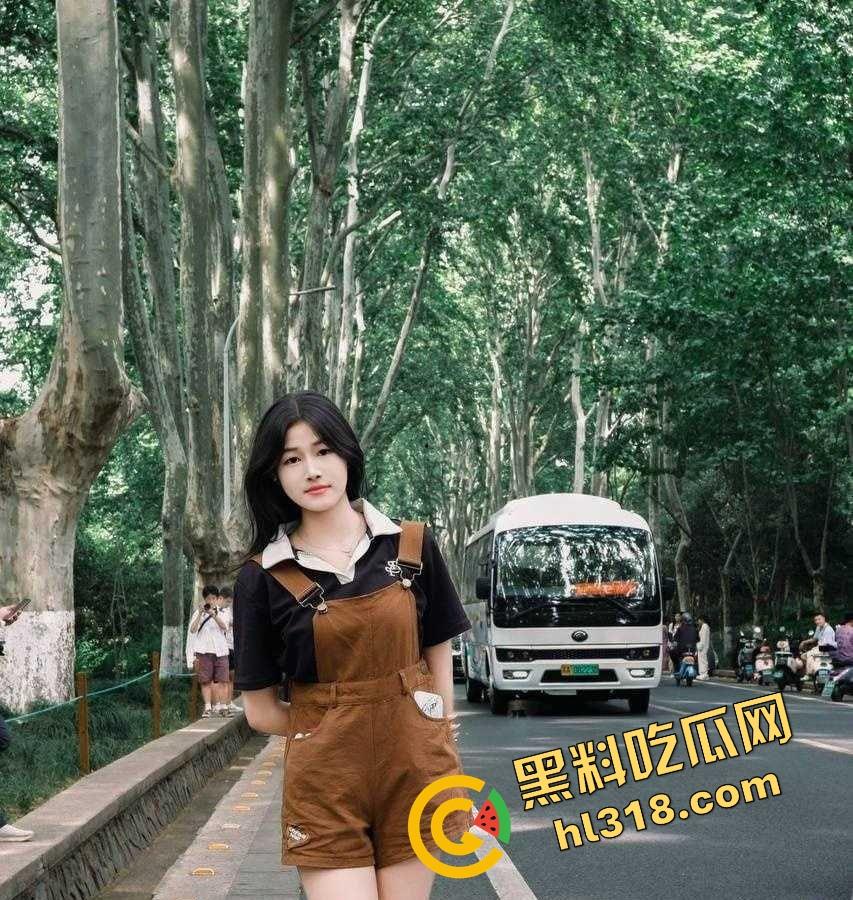 暑假不打工专下海，『江嘉玥』被金主调教成任人爆操的蜜穴娃娃，人家假期暑假工，她假期暑假鸡！-2