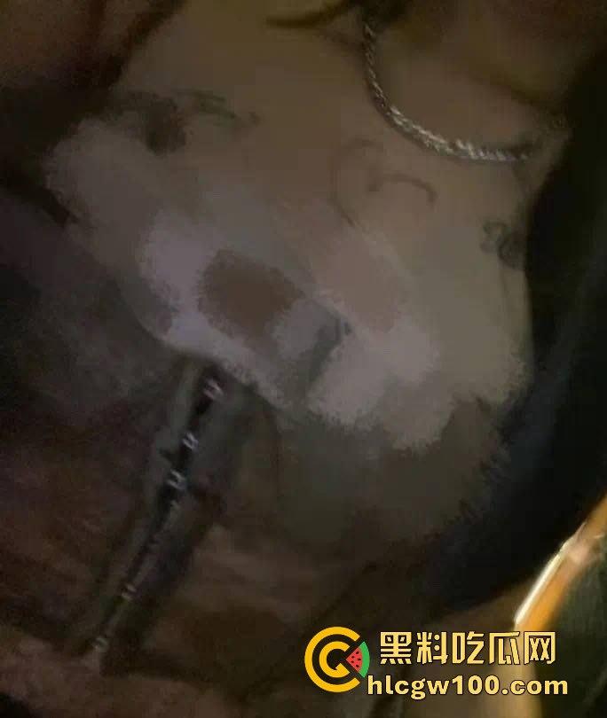 热门大瓜！抖音成名曲【哪里都是你】的主唱【队长YoungCaptain】婚内出轨与粉丝约炮被曝光。-21