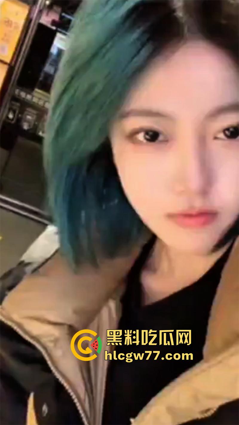 抖音气质网红【不澈】，高颜值极品尤物，被爆出给金主口交视频，眼神淫荡的都拉丝了！-5