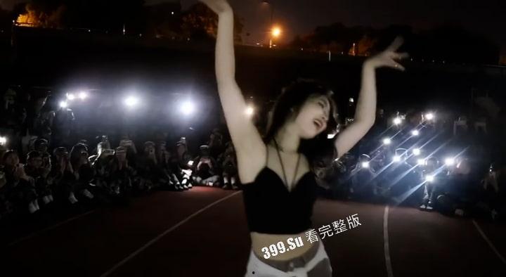 新生学妹的骚舞  学长们快下手吧 等出社会了 她们可就要涨价了！！-1