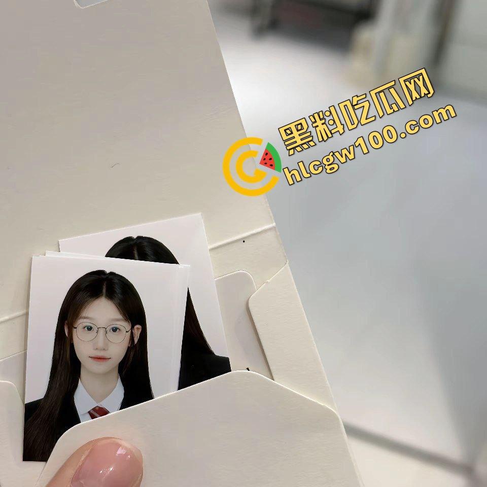 抖音极品清纯反差学生女网红『陈雯雯雯』私下发骚约操大哥 黑丝暴力后入娇喘！原创独家曝光流出！-4