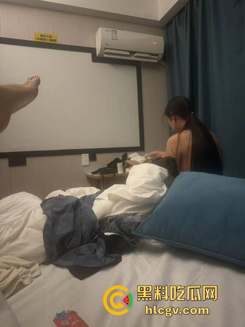 哈尔滨约炮大神 国庆节期间开房轮操数女 鸡巴都磨细了！-50