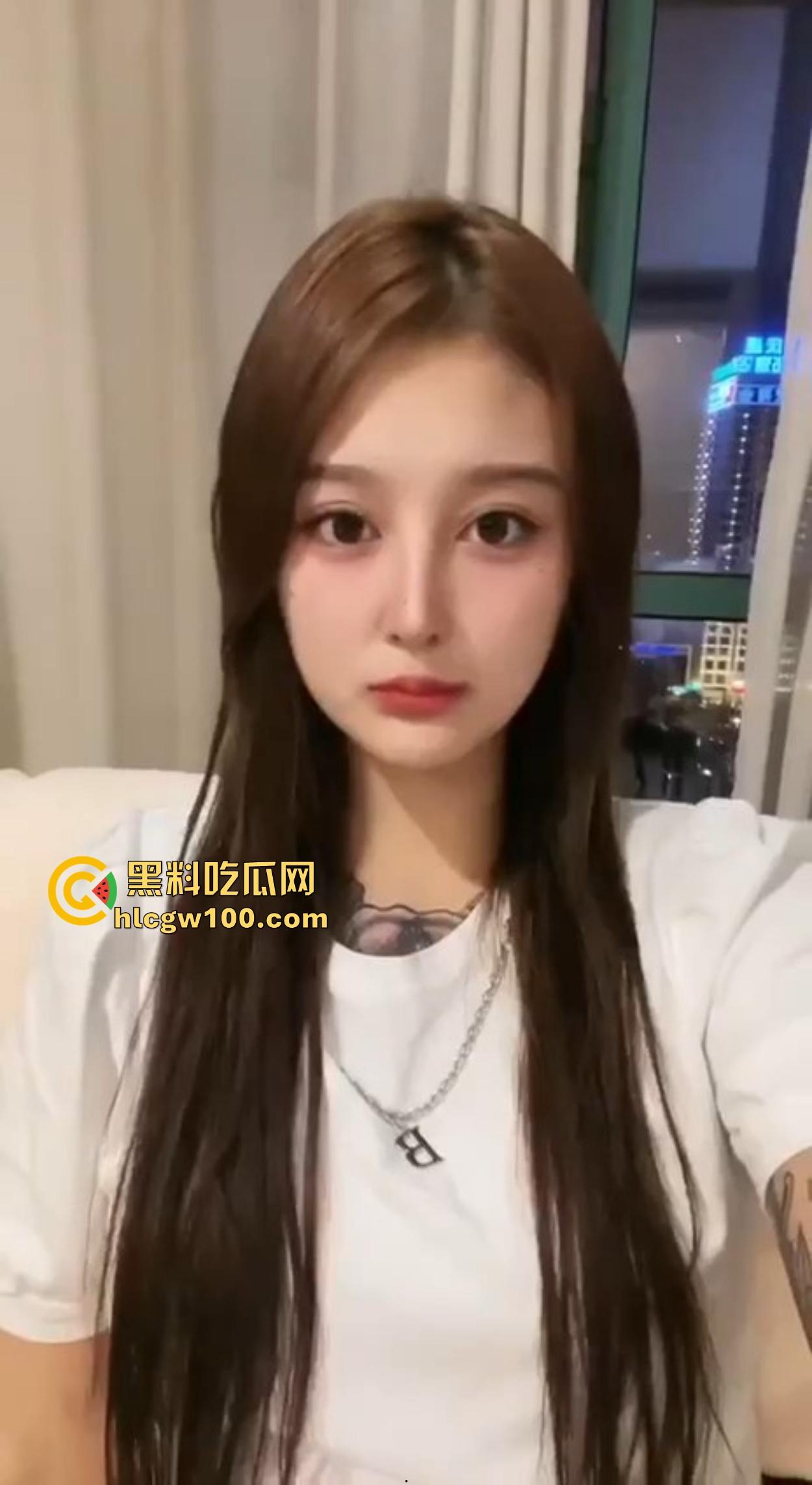 外围女出来挣钱被大神偷拍流出成国产区主角，熟人发现后一片哗然，洗白还能骗到老实人接盘吗？-1