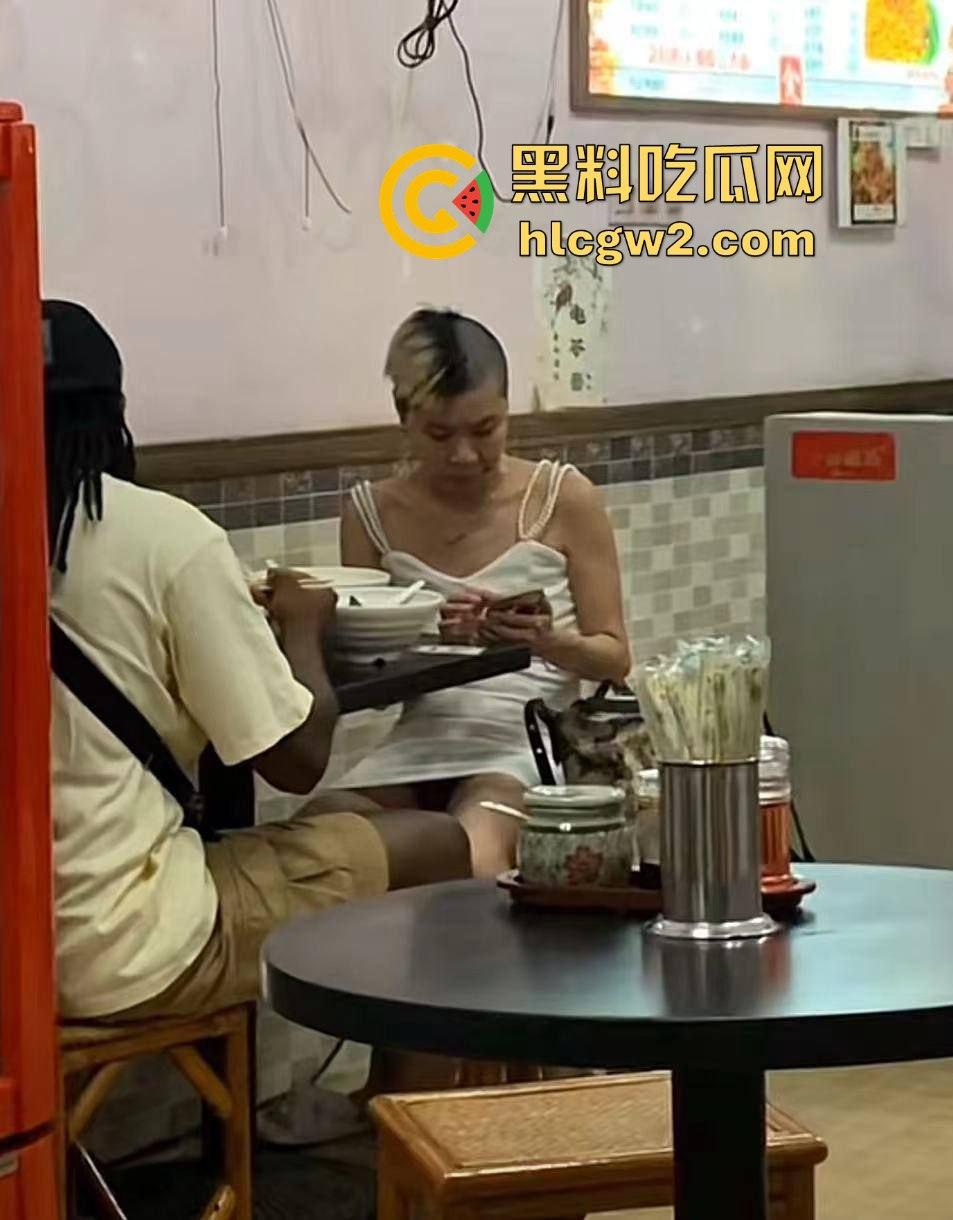 广州媚黑网红【安琪儿】海底捞事件被刑拘！被抓时衣着暴露，竟还患多种传染病！独家爆料！-24