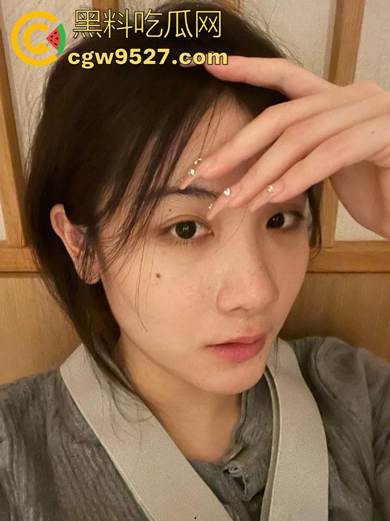 广西南宁幼师小野模,下班后兼职骚鸡,不愧是三不娶,被调教的明明白白,口爆内射统统满足!-4