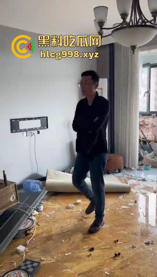 山东济宁家暴男出轨还砸家！吵架上头砸得天翻地覆，自己绿了还狂发脾气！-5