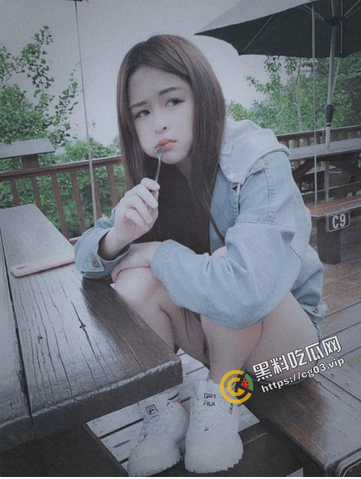 浴血奋战！台湾中山大学 纹身叛逆小妹开房与炮友大玩性爱自拍 年轻人玩的激情 月经期间强闯红灯干-3