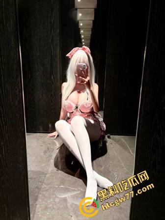 极品女大嫩萝莉【菜菜】双马尾勾魂摆贱态，Lolita娇裙掩不住浪荡嫩缝，细腰翘臀奶子乱蹦，-8