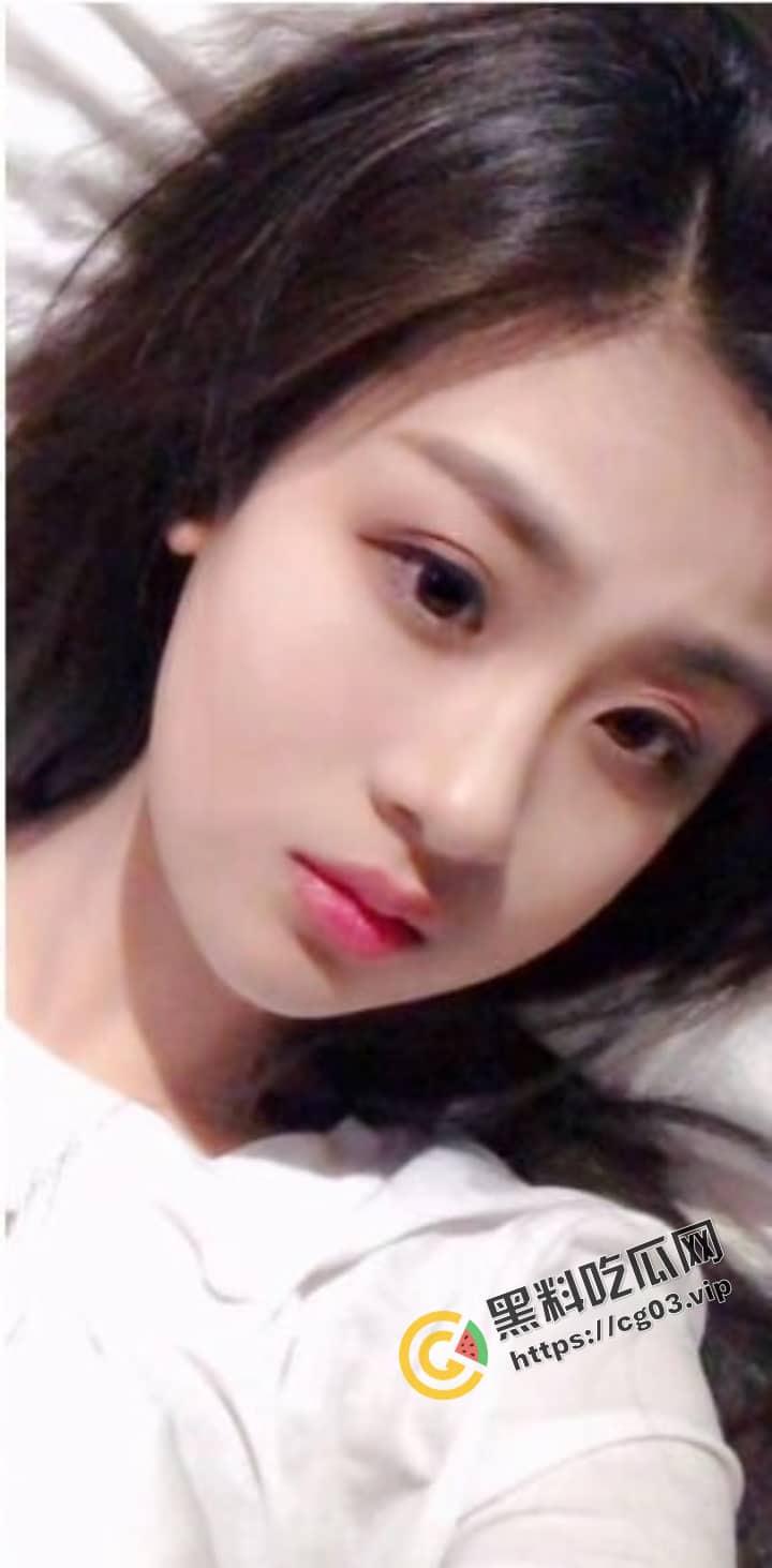 邪恶三人组 又开始迷奸了！这次是美女啦啦队长  各种姿势 轮流接替猛操小嫩妹-2