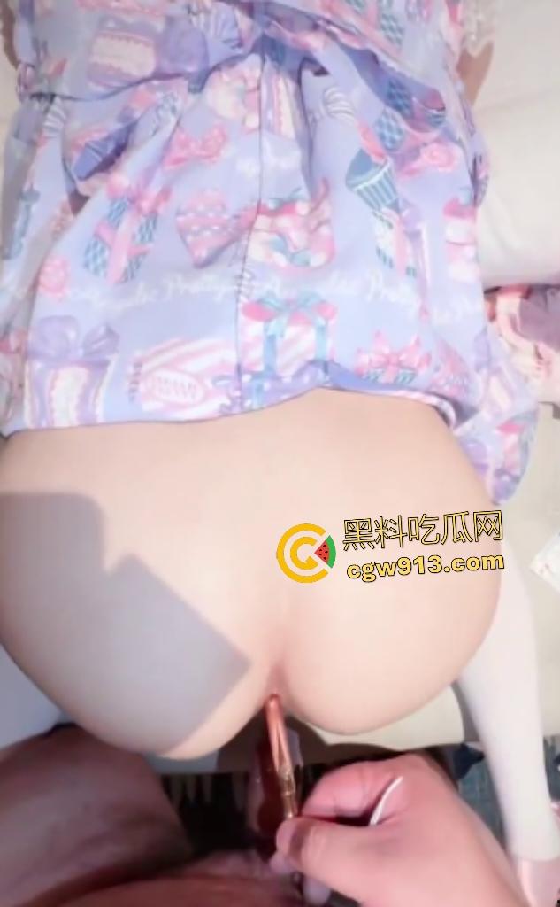 双马尾白虎少萝被金主爸爸操到泪崩！被金主用玩具爆菊，嫩逼被操到失禁，这在金主面前太羞耻了！-7