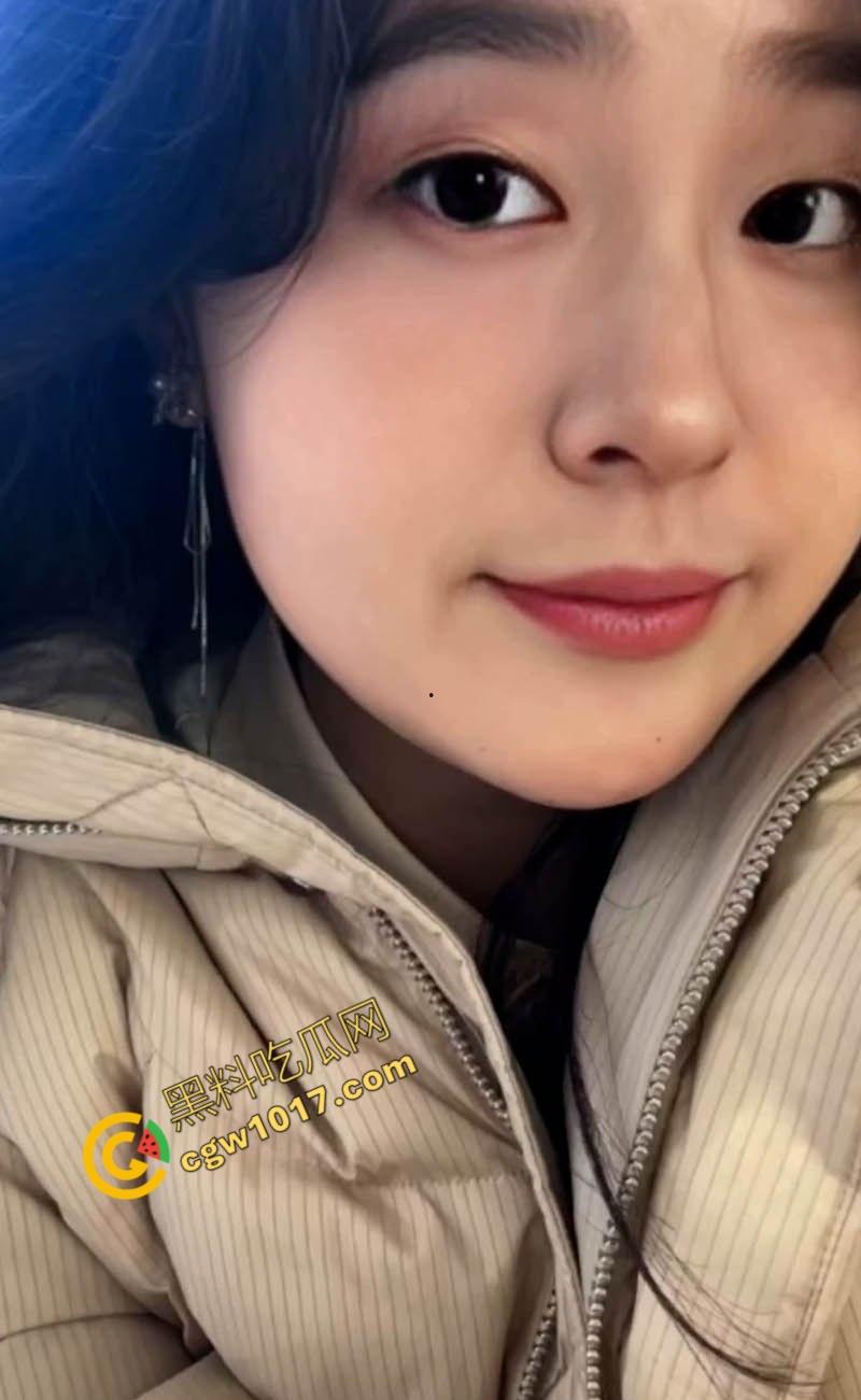 湖南师范大学母狗【张玥】性爱视频被曝!腿长腰细性感妖娆,多姿势爆操白浆四溢,浓精洒满娇颜!-2