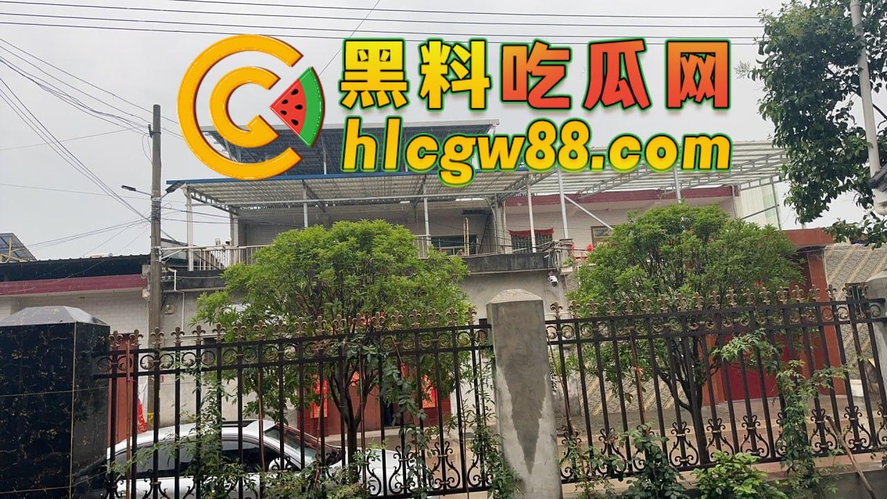 西安故事会『 孔祥奥』吸毒操逼大爆料，白富美皮气奴芯，几罐气就张腿让人干烂，去泰国玩当着警察的面还在吸！-18