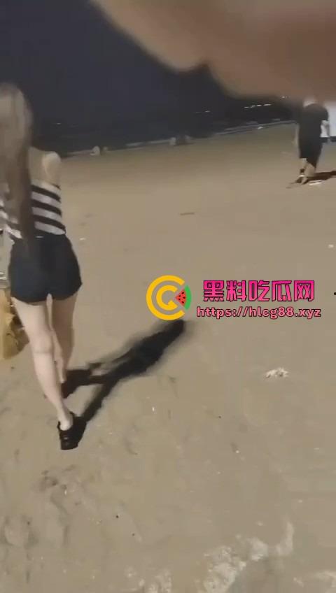 泰国街头搭讪之狼,见女就尾随跟问2000能否操一炮,不行装小鬼子喊摩西摩西花姑娘打炮的要不!-9