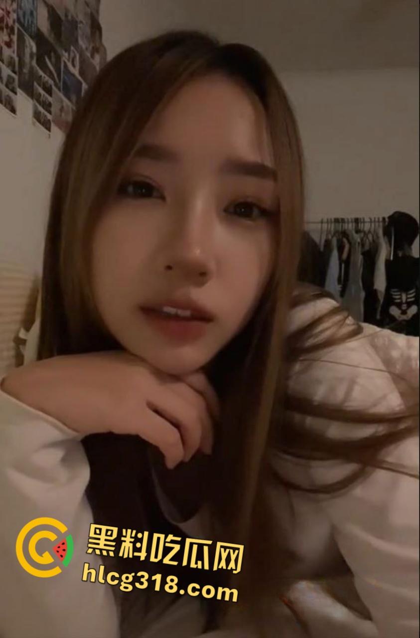 湖南农业大学【曾钰】,清纯女大学生下海沦为玩物,白虎粉穴后入狂操,简直就是完美炮架!-2