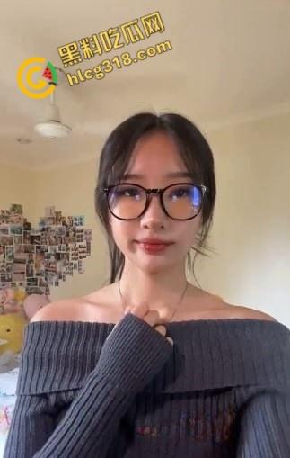 湖南农业大学【曾钰】,清纯女大学生下海沦为玩物,白虎粉穴后入狂操,简直就是完美炮架!-3