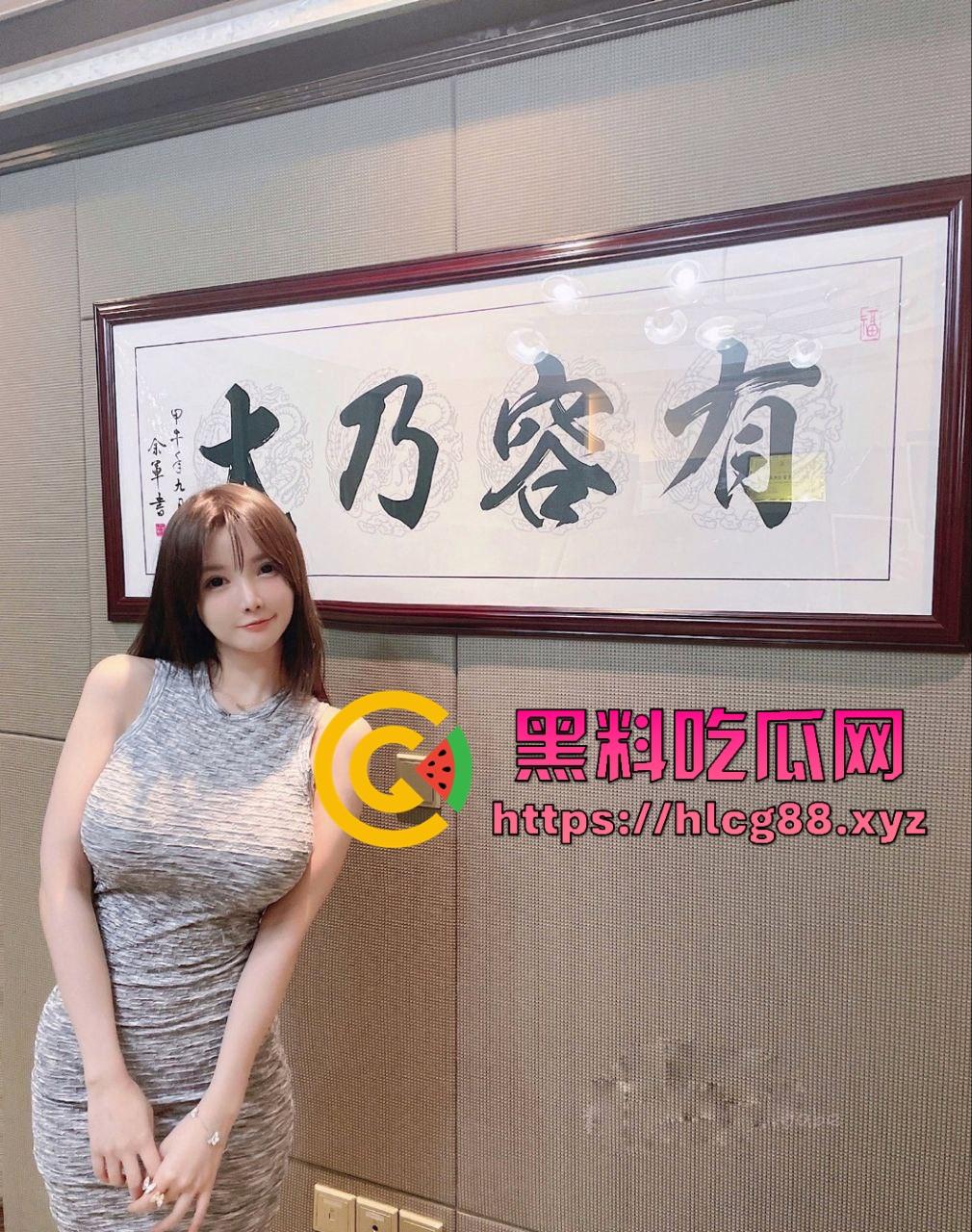 徐州名媛『王洁』37D骚奶炸场，蜜桃臀骑鸡巴13秒包出水，有容奶大战力爆棚，不吃药干她让你跪地喊娘！-3