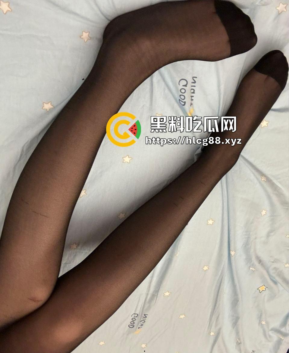 南通售楼骚货『郭智玲』三天卖四套房,买房送逼随便操,3P内射拼业绩被视频曝光!-13