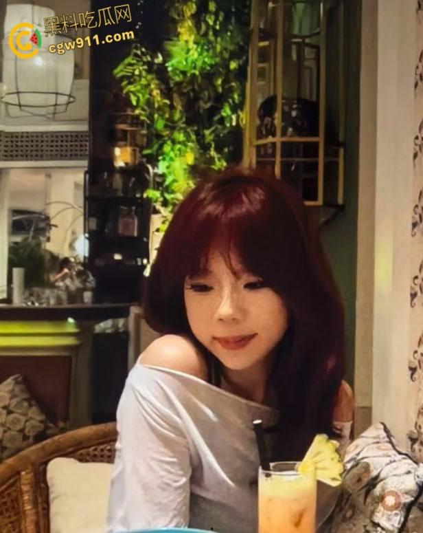 广东深圳骚母狗【赵雅琳】，逼瘾极大每次都要吃大屌，展示口交深喉技巧花样百出， 一线天馒头逼十分诱人 ！-1