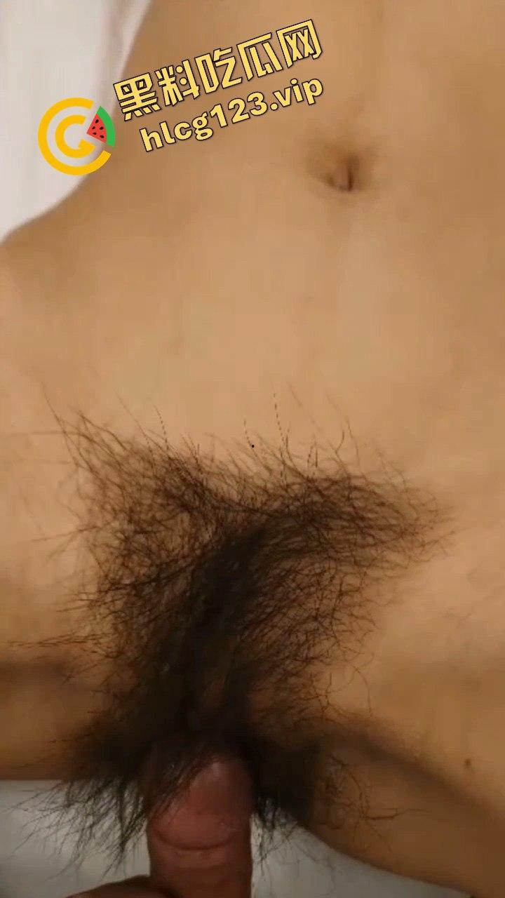 毕业妹子被小穴的黑森林掩盖,真是个野性十足的新手!-7