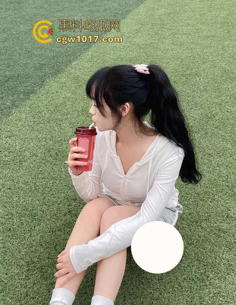 长沙职业学院反差少女【吴美莲】不雅视频流出,发裸照到处撩骚,戴肛塞假尾撅臀狗爬,玩气囊扩阴穴肉外翻!-3