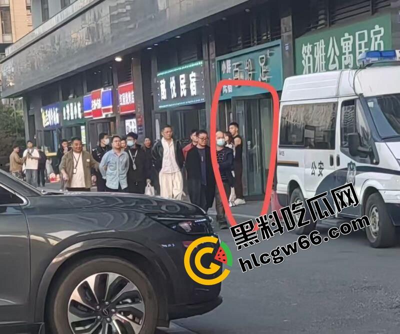 杭州东渡GAY群体光屁股堆成山，聚众开淫趴被当场抄家，大爷也混进去拼命对射，老年组也这么卷？-9