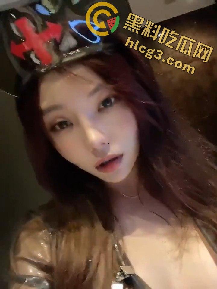 上海宝洁女行政主管性爱记录流出，办公室私情一览无余-5