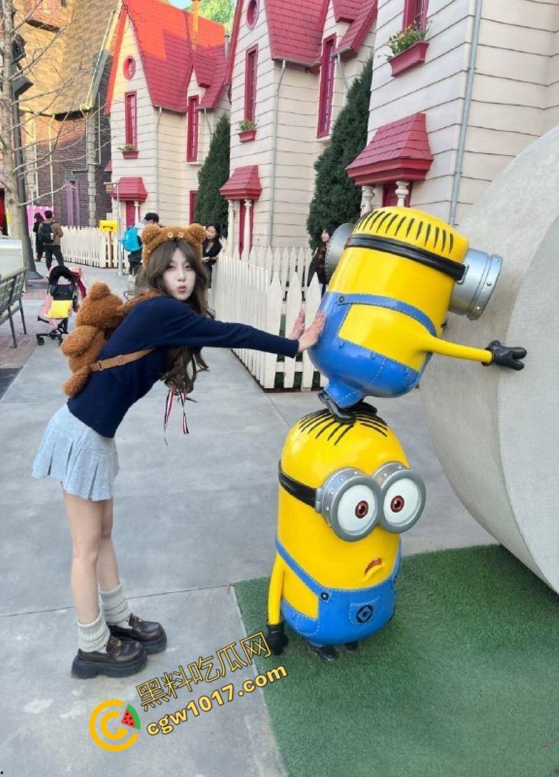 潍坊反差萌舞蹈生狂野视频炸网！34D巨乳乱颤，高铁厕所疯狂乱交！清纯脸下的妖艳野战，让你欲望无限！-1