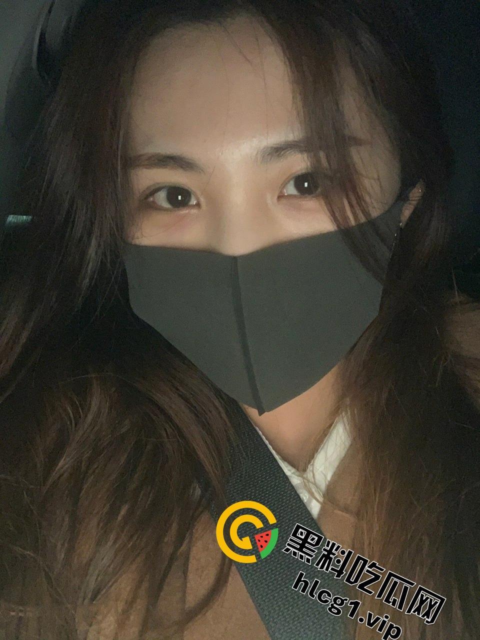 99年宁夏传媒学院美少女李婷啪啪自拍流出!大波嫩妹口活女上,反差婊的极致享受!-5