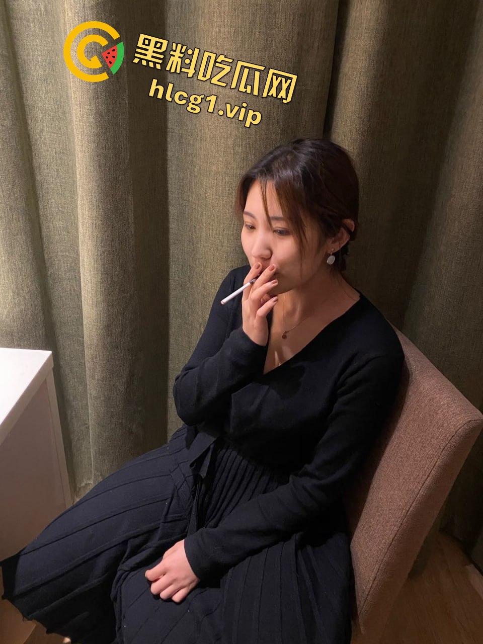 99年宁夏传媒学院美少女李婷啪啪自拍流出!大波嫩妹口活女上,反差婊的极致享受!-10