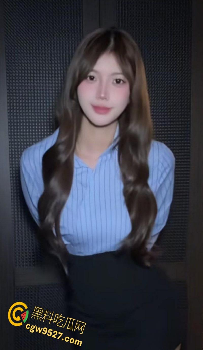 抖音高颜值百万网红【鱼神】，最新微密圈付费资源，野外车内跳蛋自慰，享受不一样的刺激体验！-2