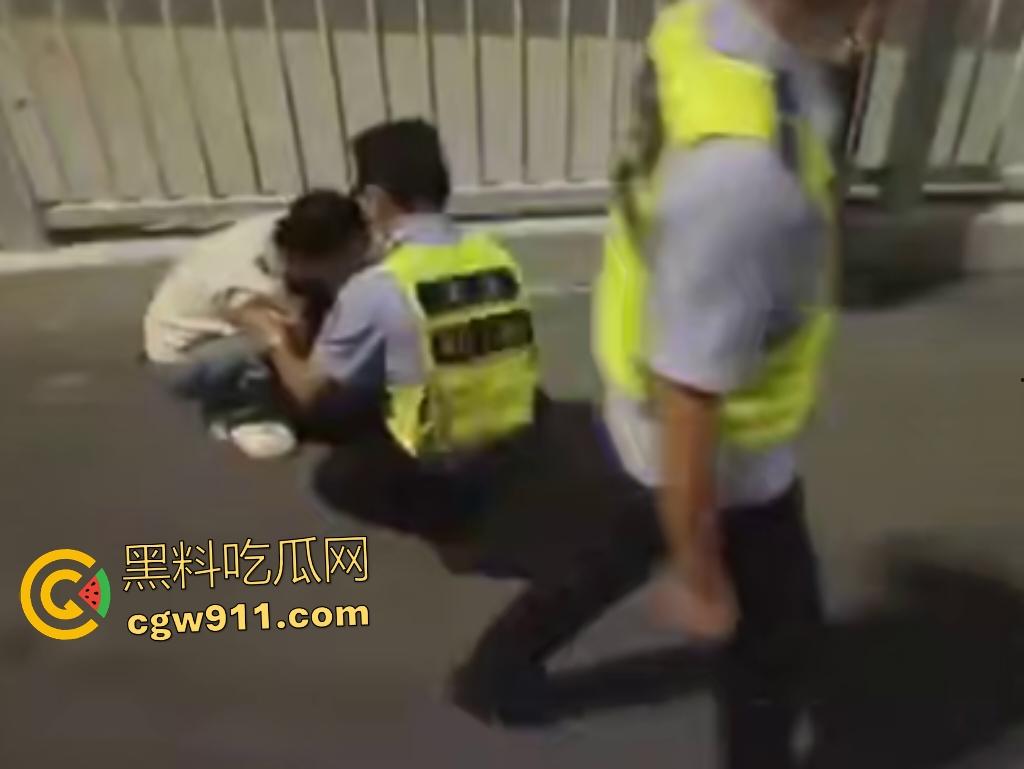 渣男恋爱6年骗婚，怀了5胎全部堕胎，女生净身出户又被骗回来，30岁恋爱脑受不了直接跳江！-8