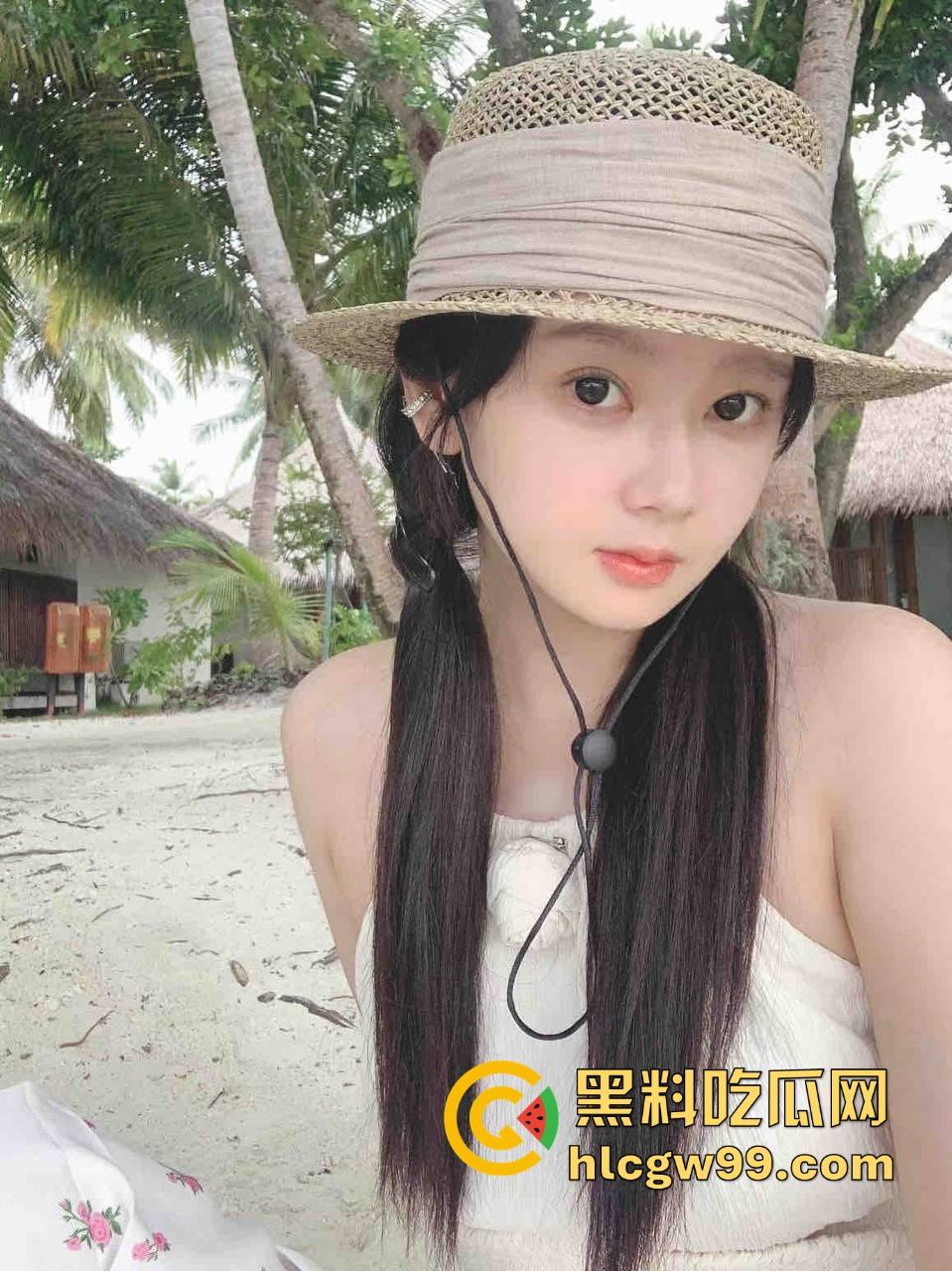 集美为流量拼了，大螃蟹塞裤裆，大钳子夹到B直接红肿，疼到跳起来嗷嗷叫还舍不得掏出来！-3