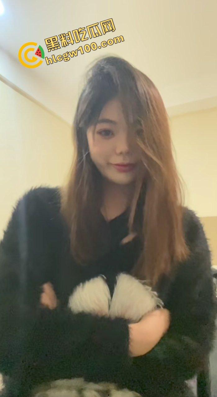 吉林铁道职业学院反差骚鸡女大『晨曦』骚气纹身露奶勾引大哥 激情做爱插逼 骚话连篇!原创撸点爆满流出!-1