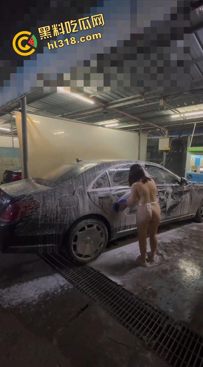 外卖小哥逆天体验,送单送到福利姬,台球厅一边摸球一边摸逼,临时变身男演员直接免费得吃了 !-4