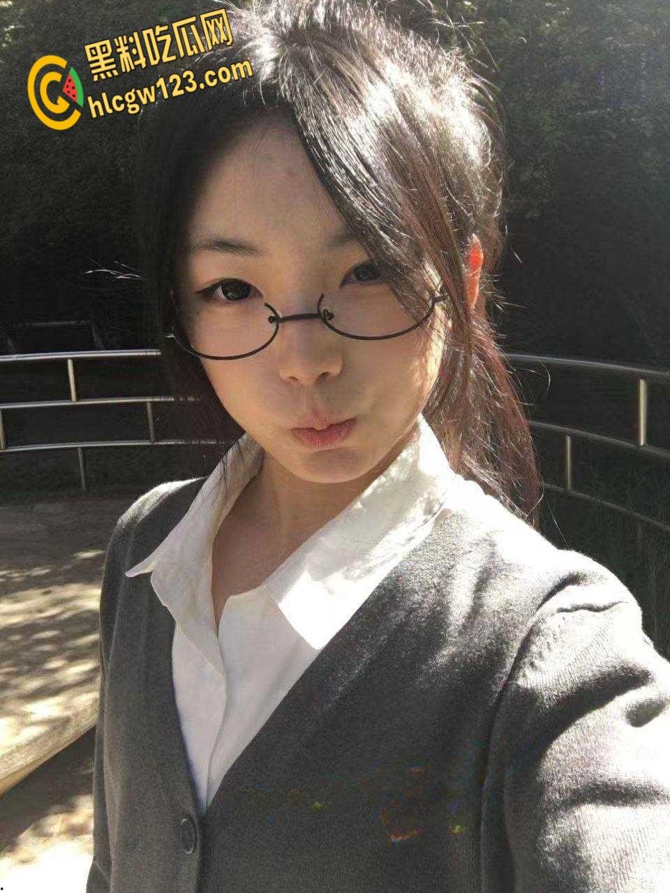 沧州师范学院【吕嘉慧】，超嫩JK刚上大一被金主爸爸3w包养，直接给干哭了！-2