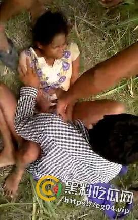 真实强奸！ 永远少不了印度阿三和黑鬼的身影  女人反应绝对刺激-5