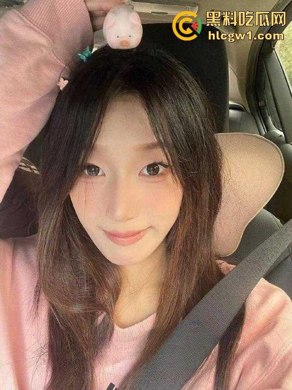 郑州职院【郑心妍】不雅视频曝光！清纯妹子被前男友曝丑，燥热的心让情趣生活全网震惊！-1