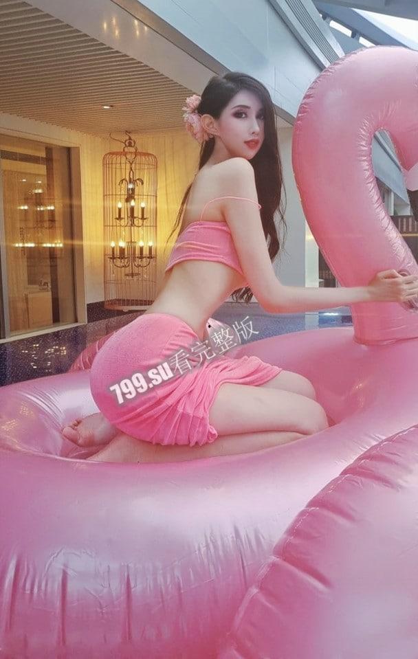 抖音百万粉丝！九头身 1.84 米红唇艳女仆葛征 土豪 1V1 视频泄漏！-5