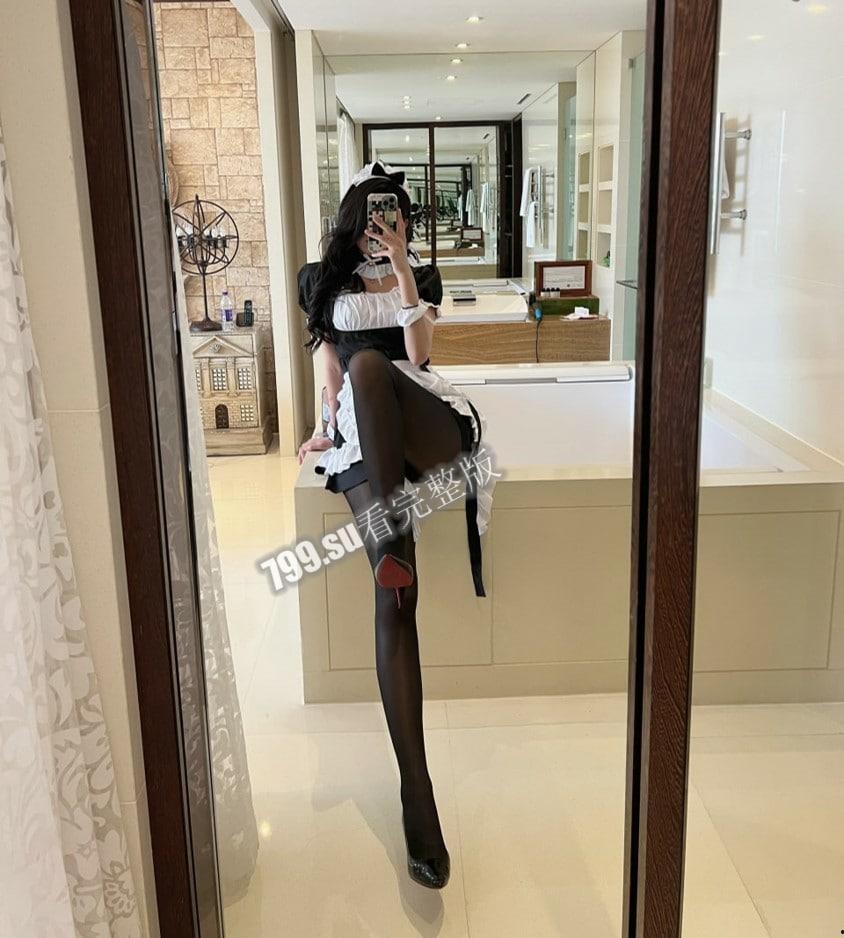 抖音百万粉丝！九头身 1.84 米红唇艳女仆葛征 土豪 1V1 视频泄漏！-8