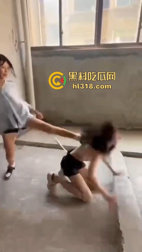 四川江油霸凌事件!持着母亲是公安局副局长就随便霸凌残疾人的孩子?还诱导其父签谅解书,激起民愤!-10