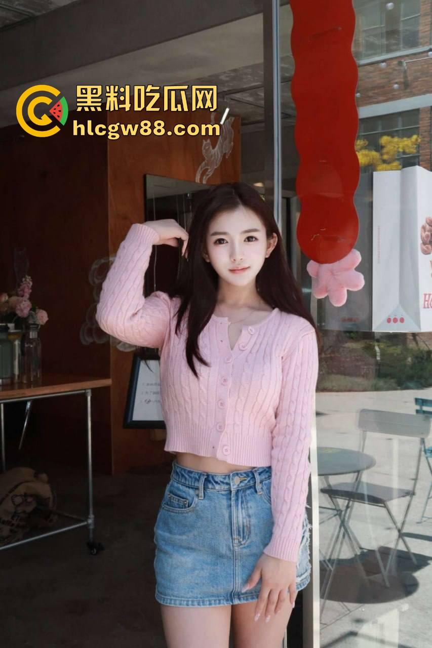 新乡准新娘【薛月】被男友录下无套爆操激情视频，趣内衣撩到发疯，骚得自己都张腿掰穴等射求精！-4