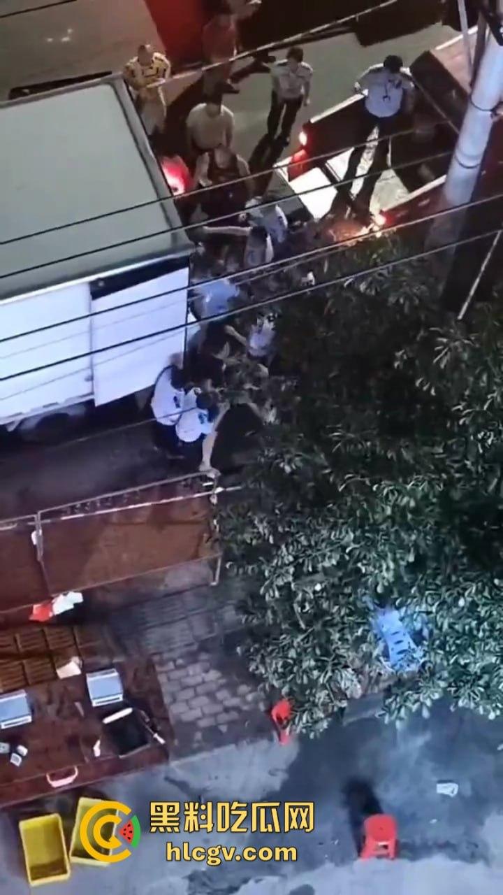 廉江风波起!廉江城管被指 “抢劫” 批发猪肉!执法行为还是权力滥用?-8