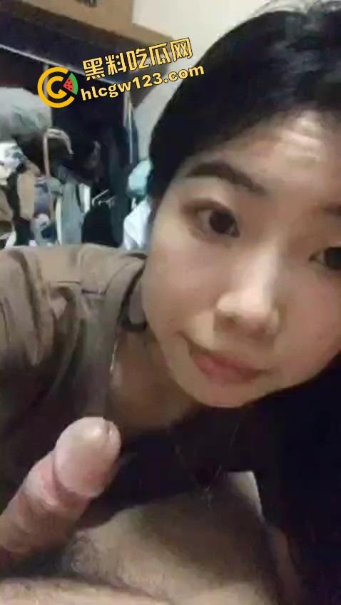 群友爆料前女友【宋蒨】JK黑丝公交车，02年小骚货不上班专靠男人养，两年感情换一顶绿帽！-8