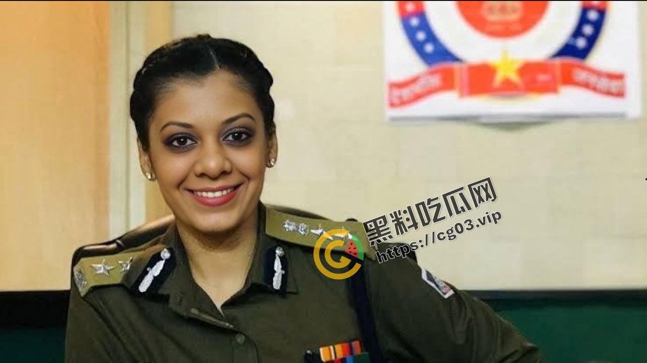 婆罗门反差婊！印度高级女警 上校级别待遇 疑似身体上位 不愧是印度三姐-2