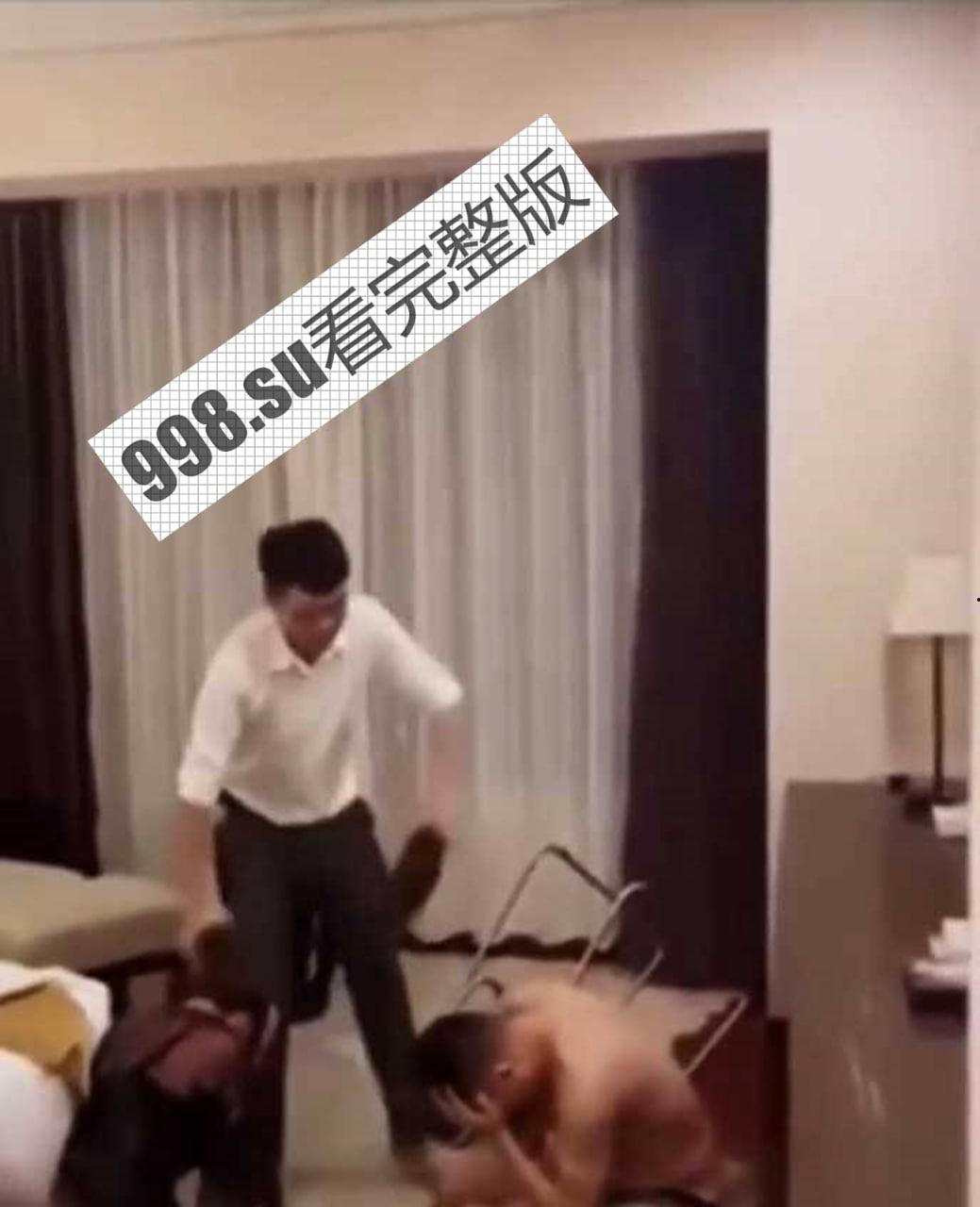 捉奸现场！ 震惊！妻子出轨老公表弟 被堵在酒店捉奸在床 真叔嫂情深！-4